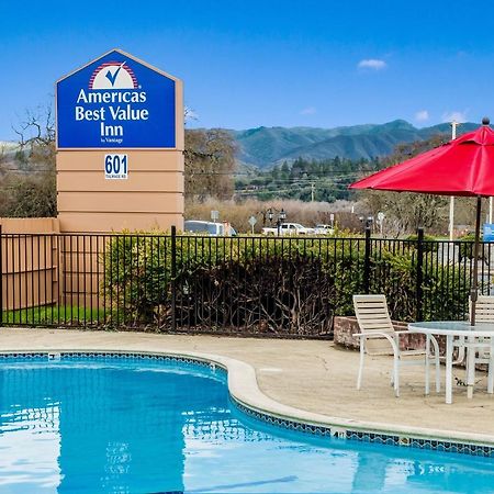 Americas Best Value Inn - Юкайа Экстерьер фото