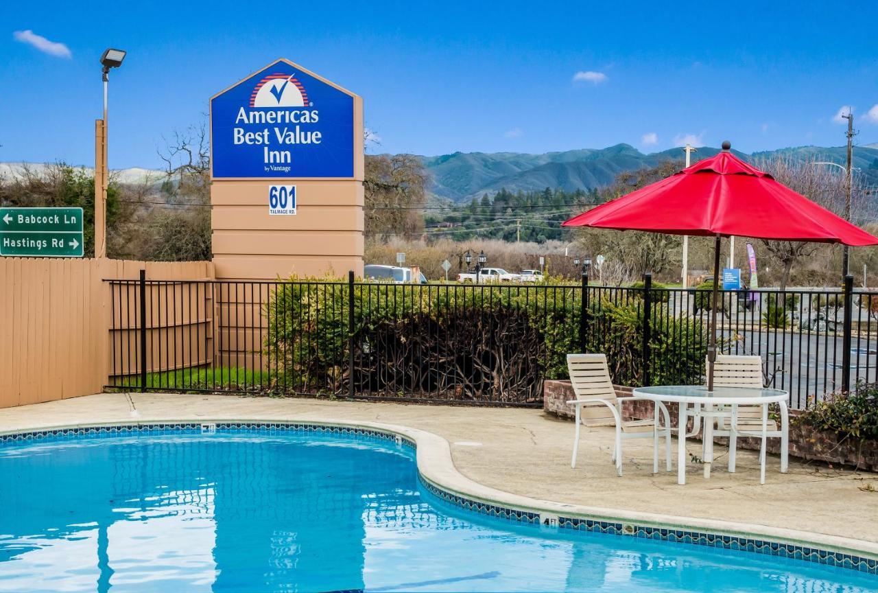 Americas Best Value Inn - Юкайа Экстерьер фото