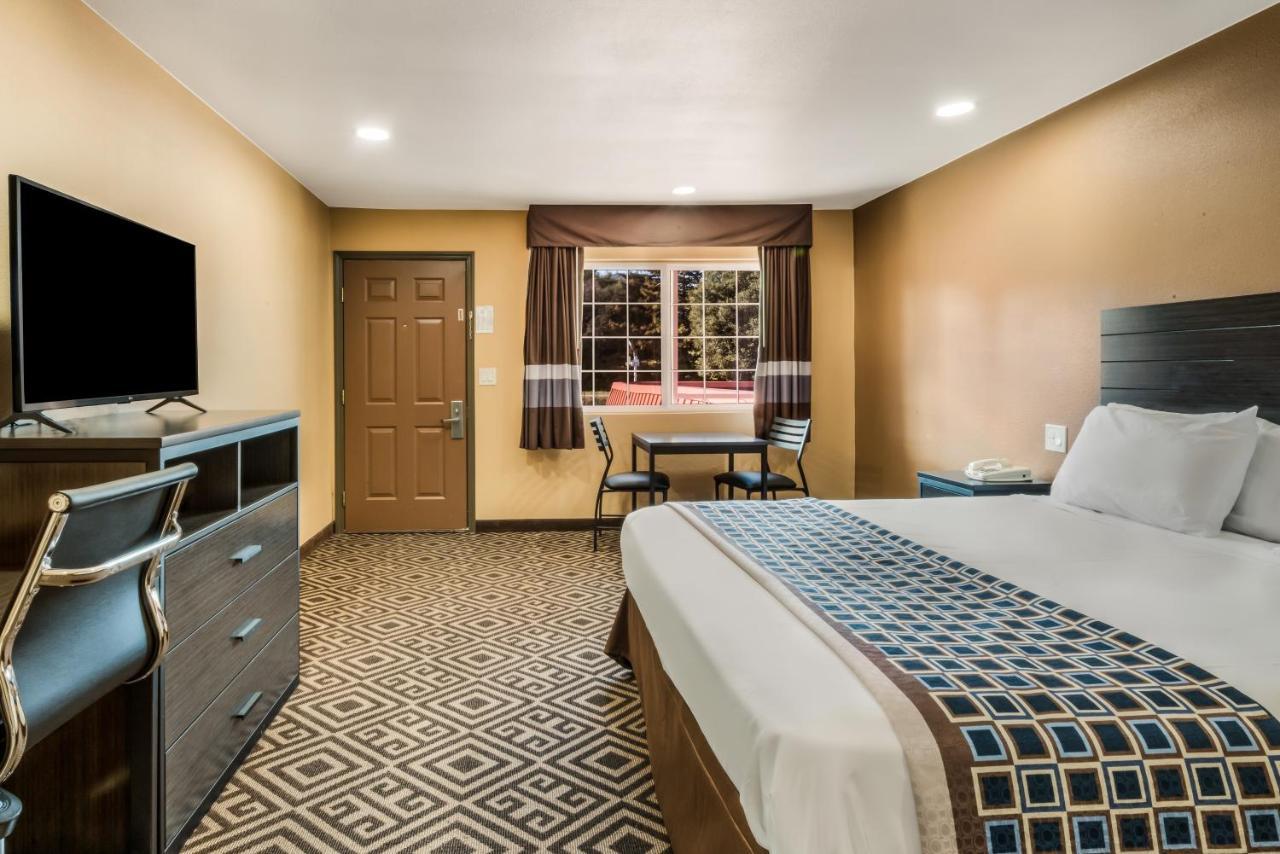 Americas Best Value Inn - Юкайа Экстерьер фото