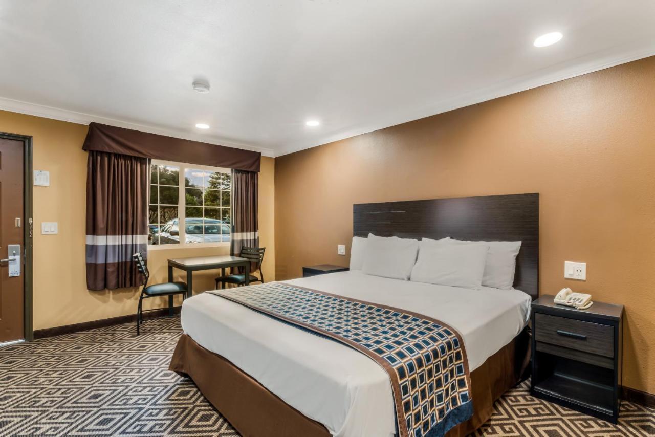 Americas Best Value Inn - Юкайа Экстерьер фото