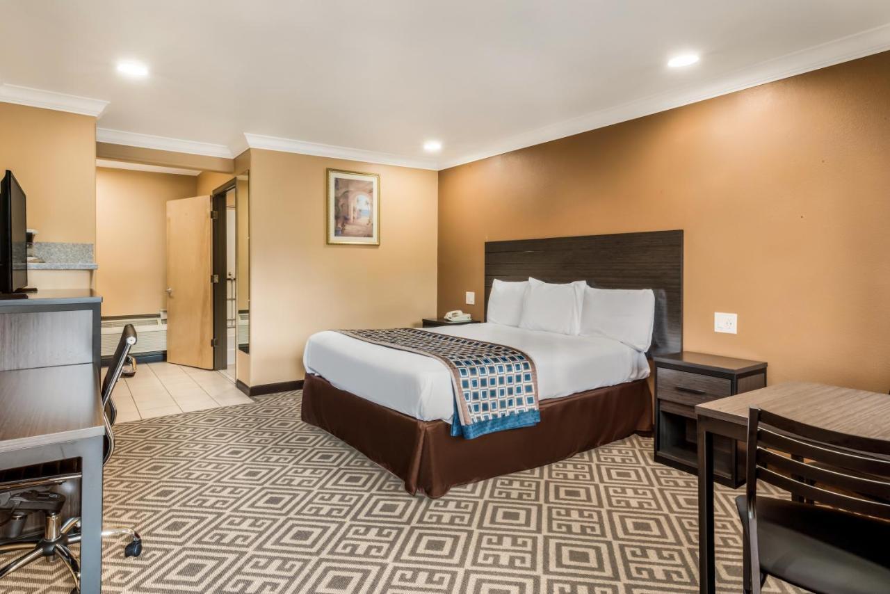 Americas Best Value Inn - Юкайа Экстерьер фото
