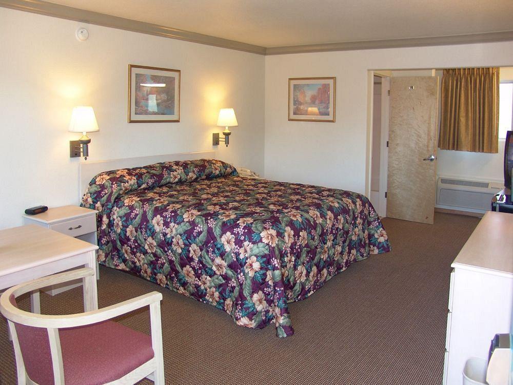Americas Best Value Inn - Юкайа Экстерьер фото
