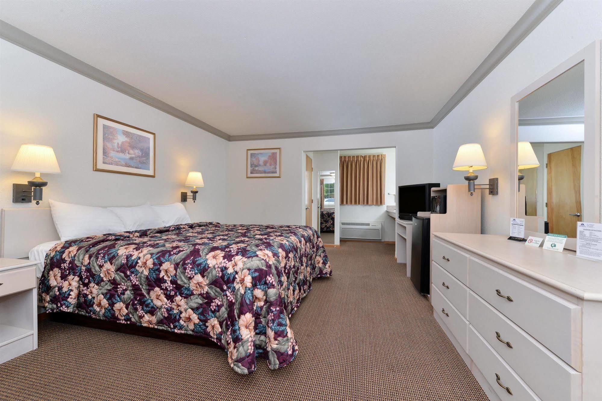 Americas Best Value Inn - Юкайа Экстерьер фото